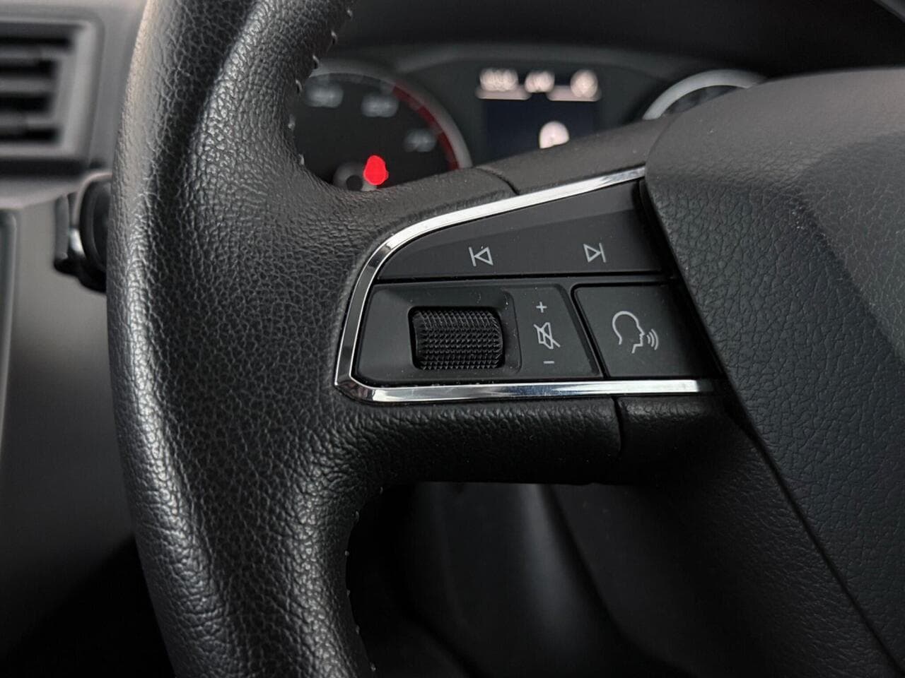 SEAT Ibiza thumbnail Misc Controls