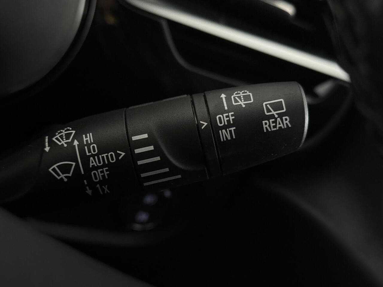 Vauxhall Corsa thumbnail Misc Controls