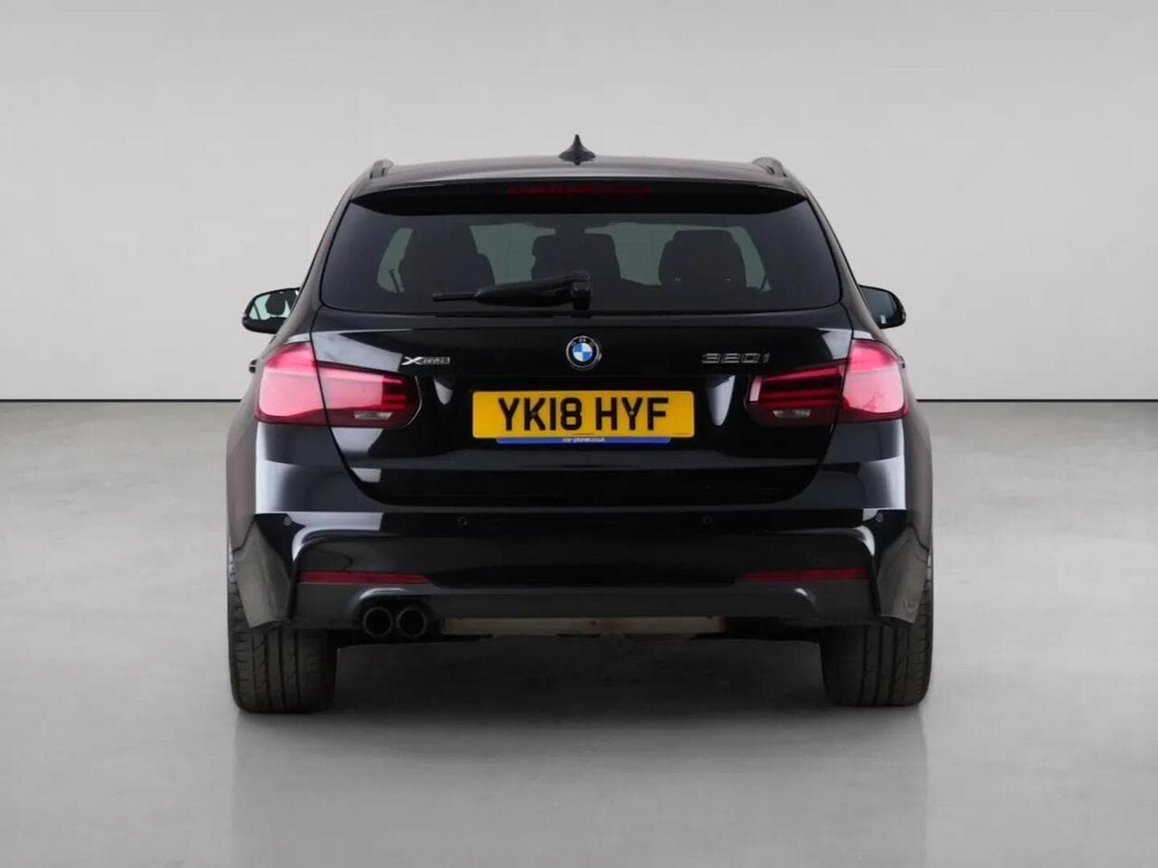 BMW 3 Series thumbnail Rear