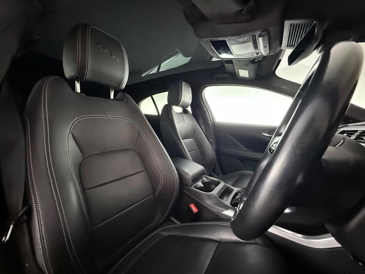 Jaguar I-PACE thumbnail Seat Driver