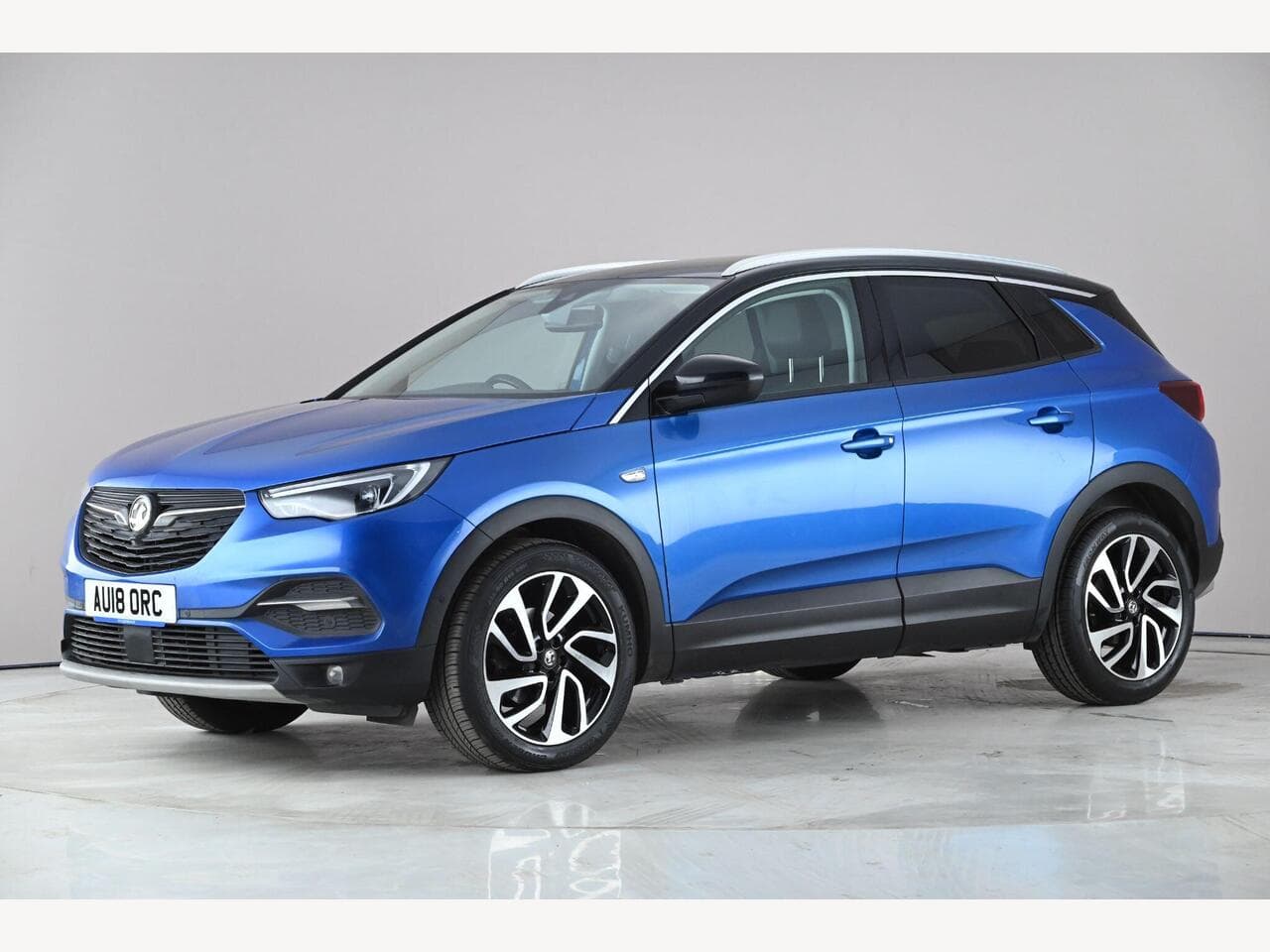 Vauxhall Grandland X thumbnail Front Left
