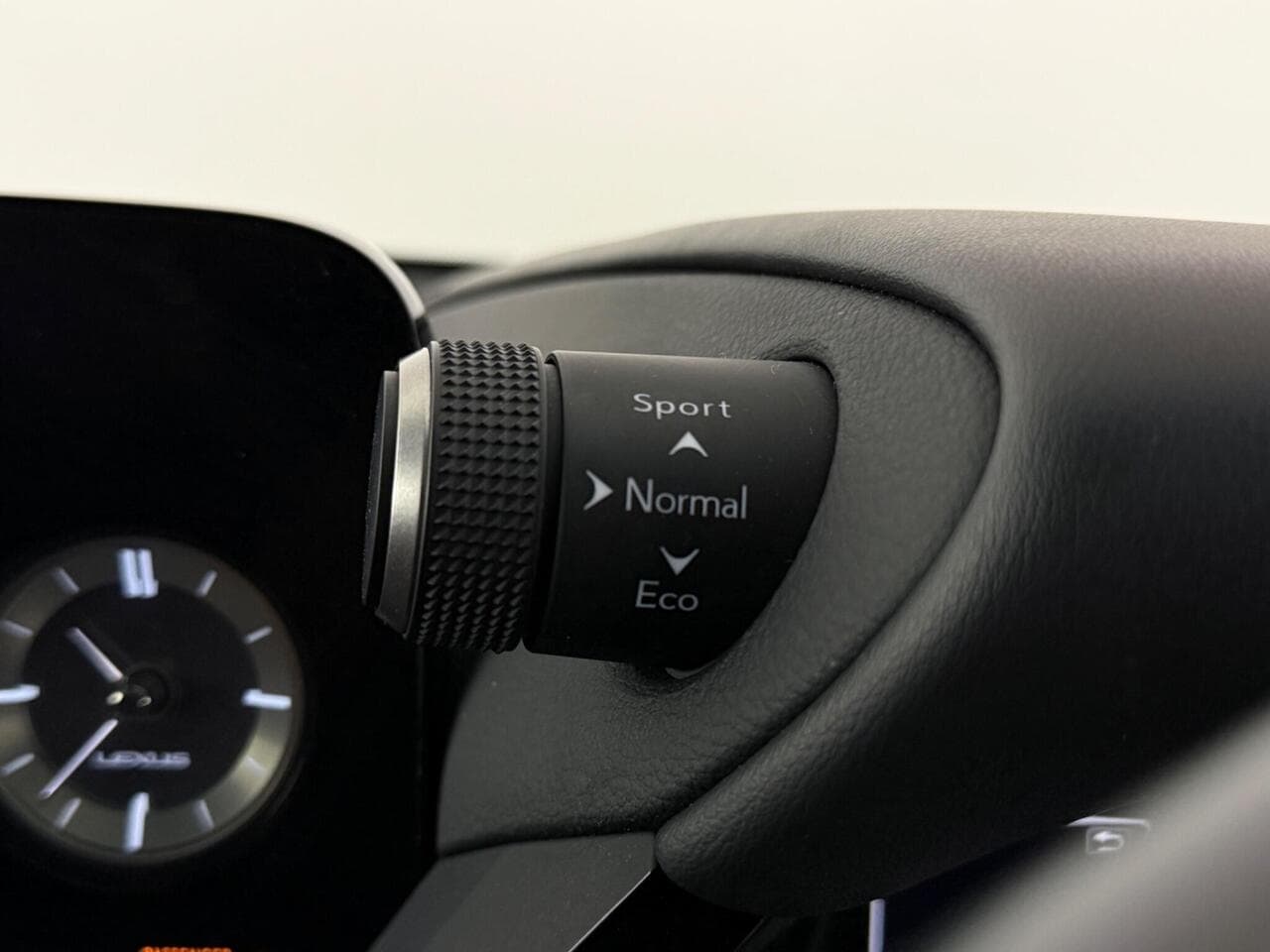 Lexus ES thumbnail Misc Controls