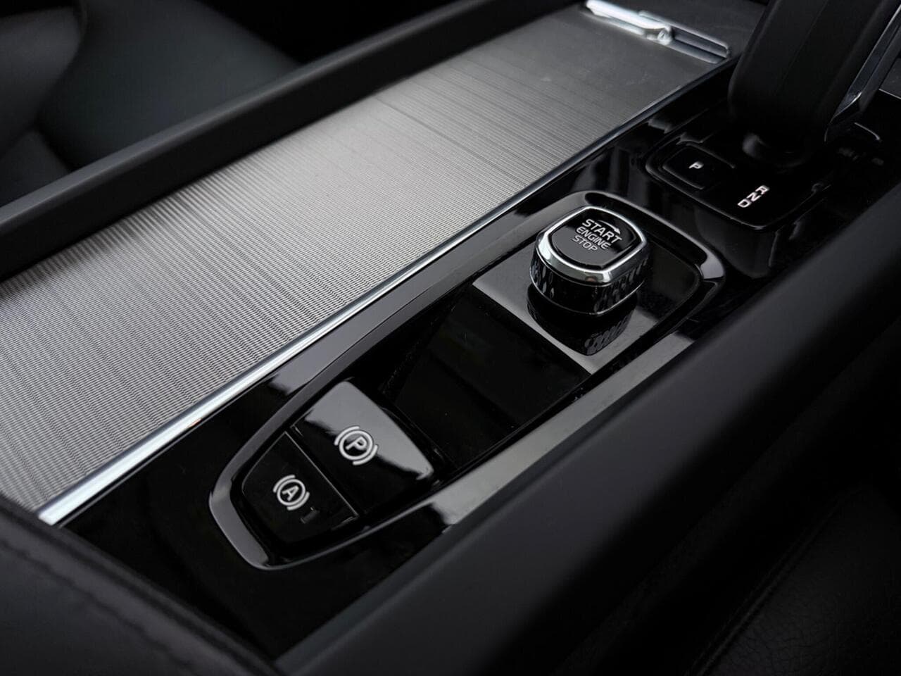 Volvo XC60 thumbnail Interior Front