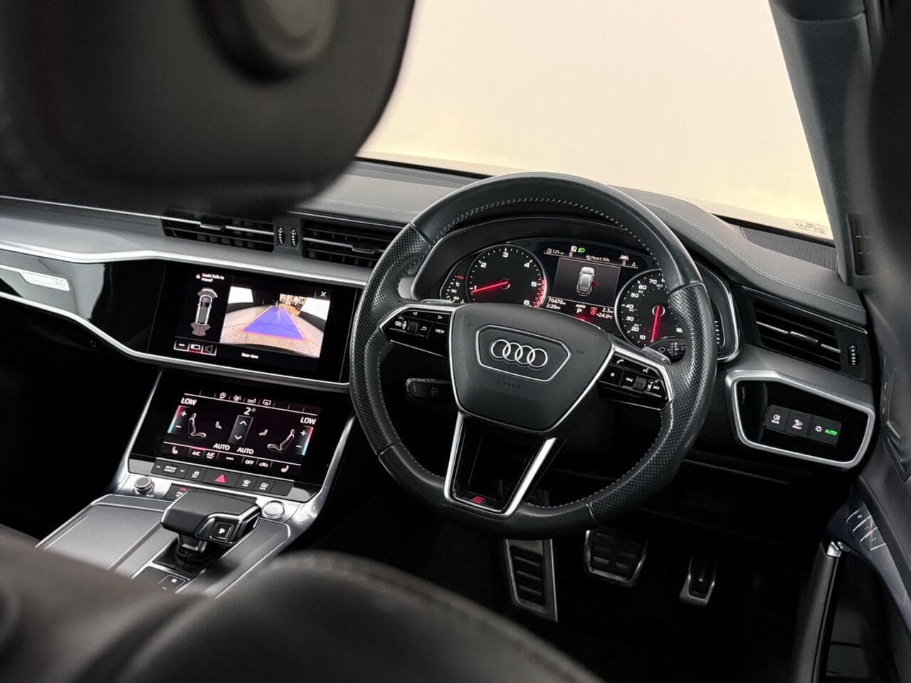 Audi A6 Avant thumbnail Interior Front