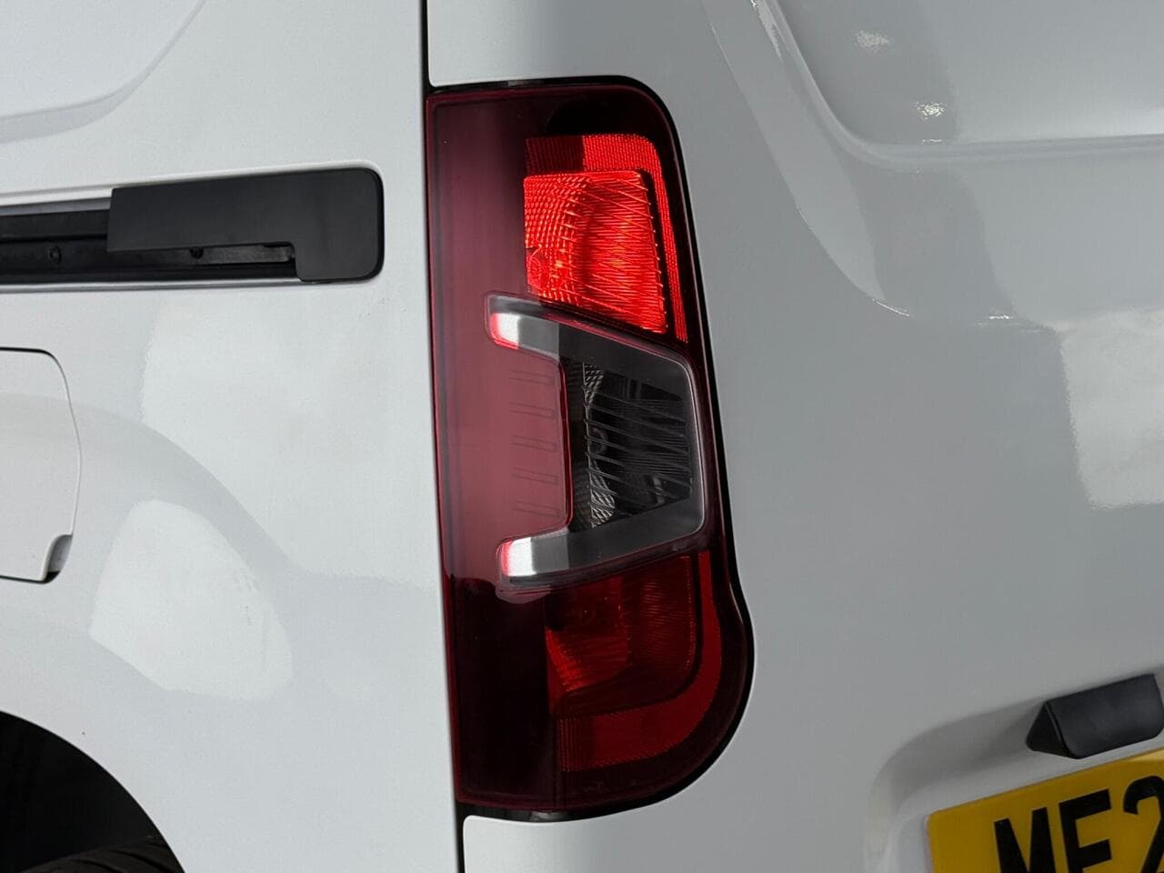 Peugeot Partner thumbnail Lights Rear