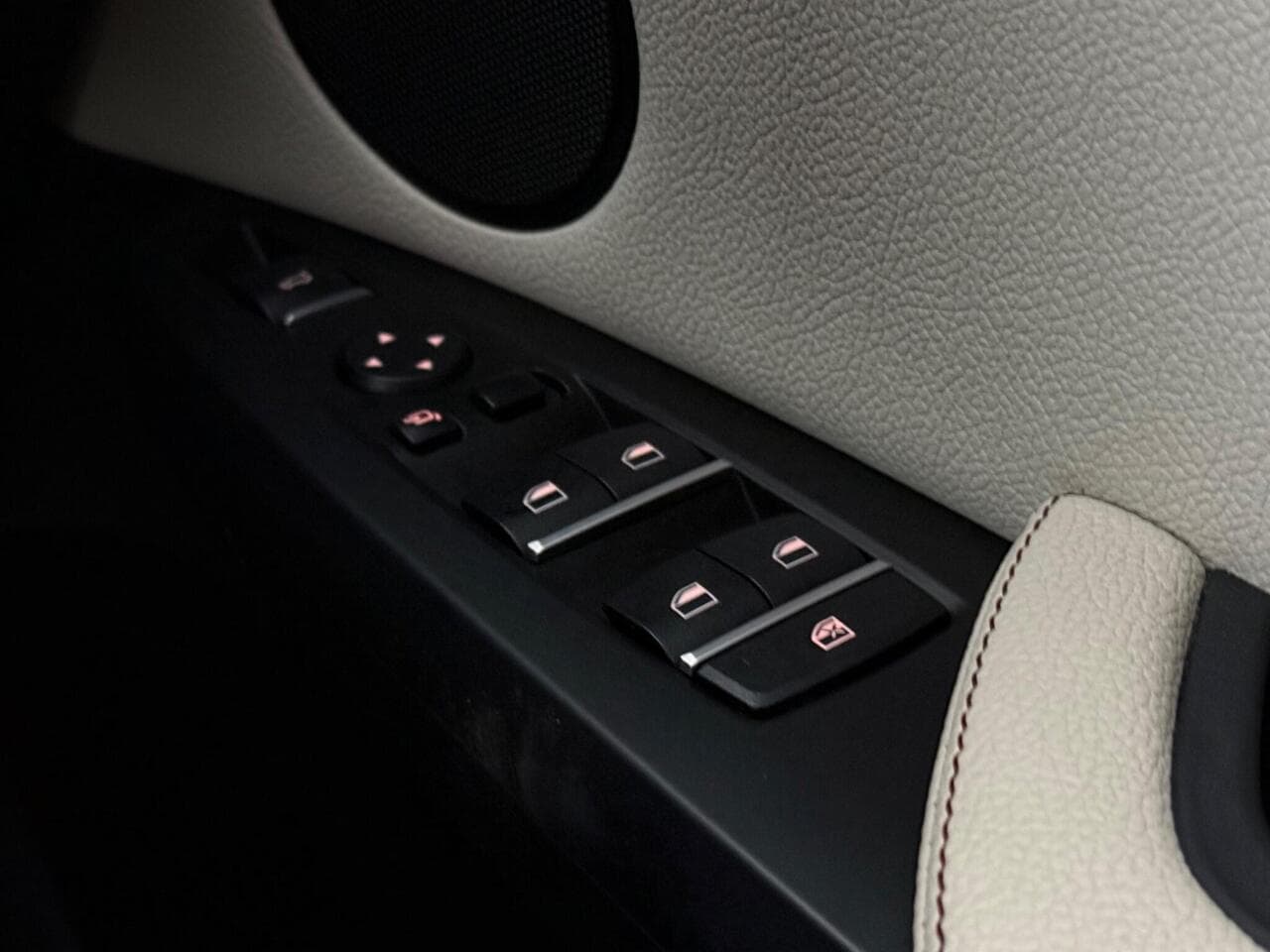 BMW X4 thumbnail Misc Controls