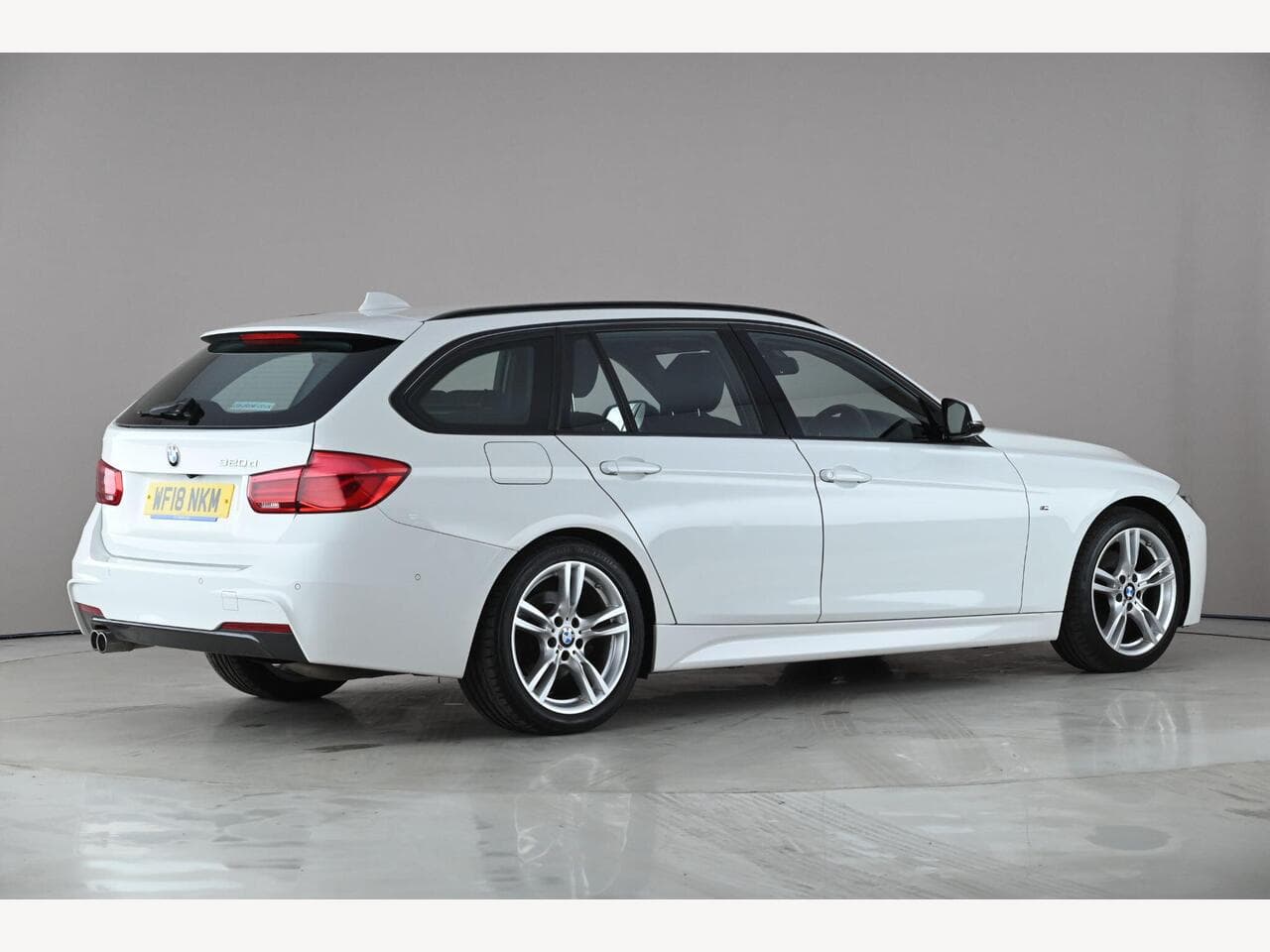 BMW 3 Series thumbnail Side Right