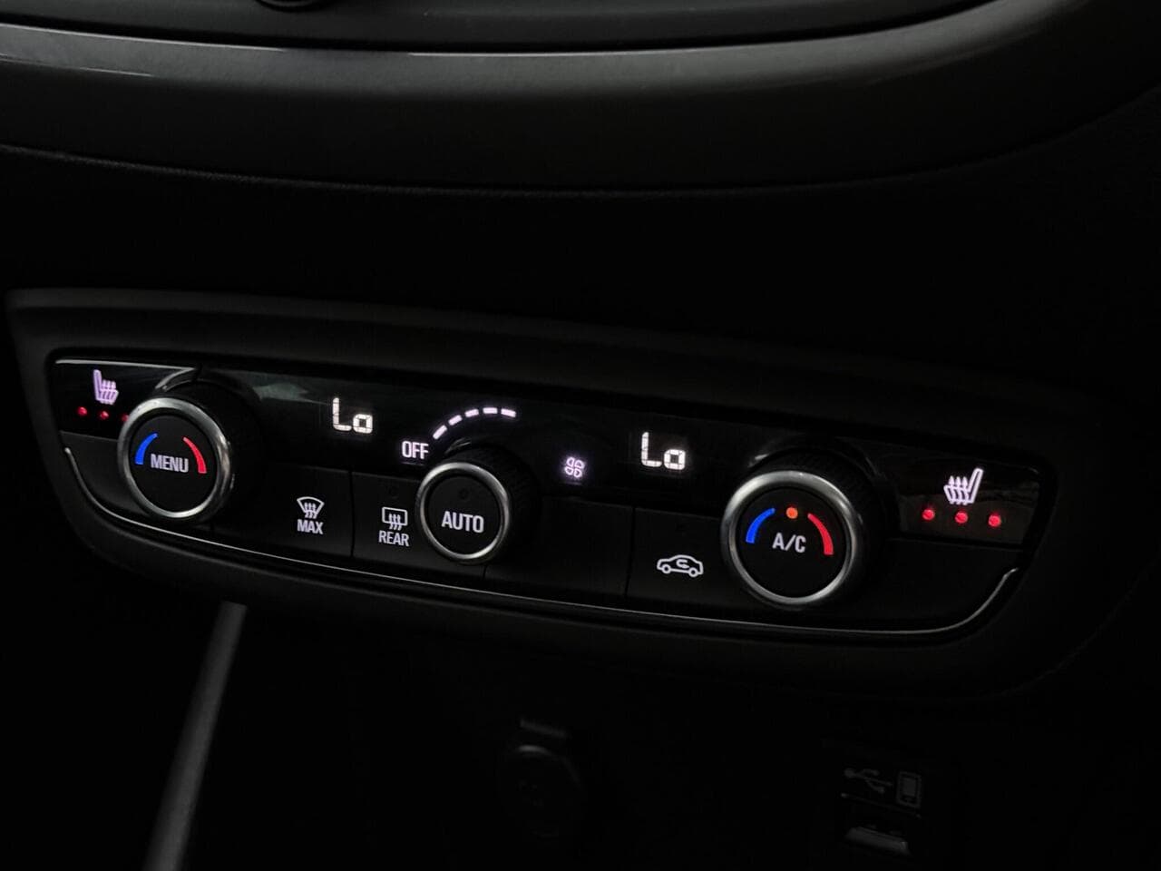 Vauxhall Crossland thumbnail Misc Controls