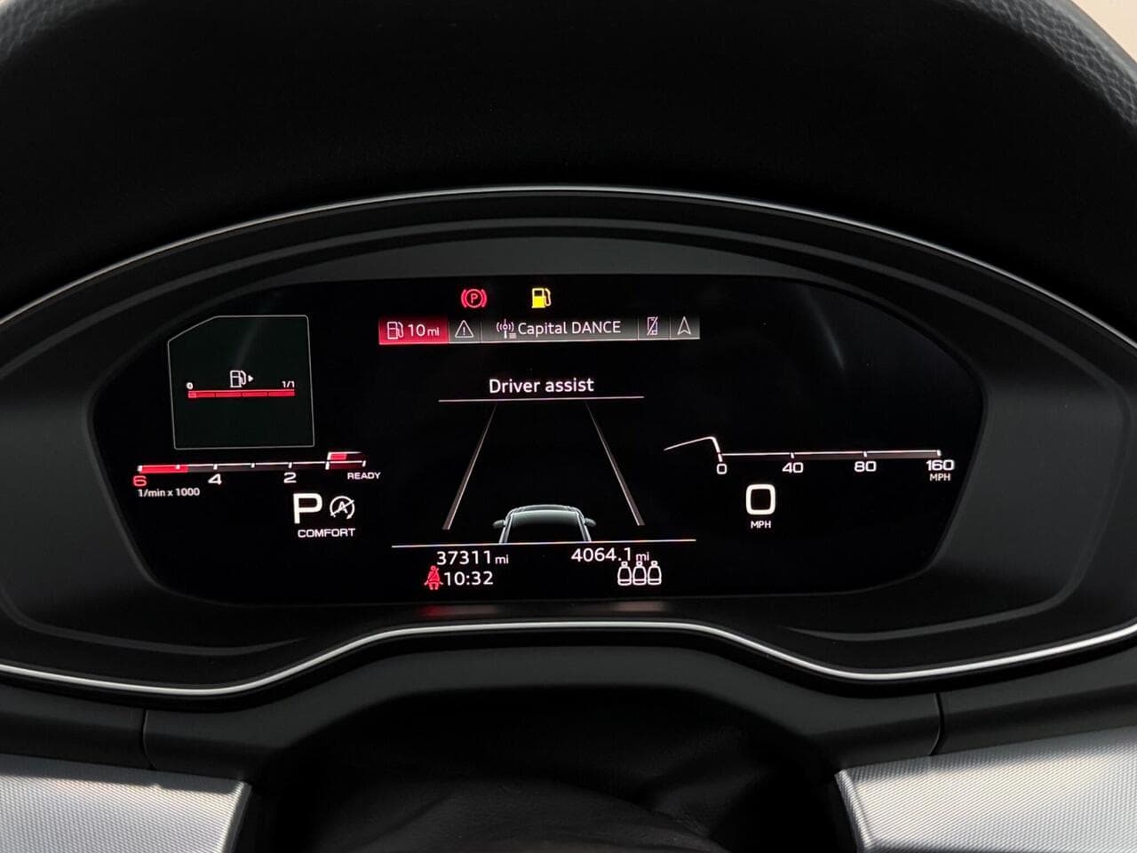 Audi Q5 thumbnail Driver Instruments