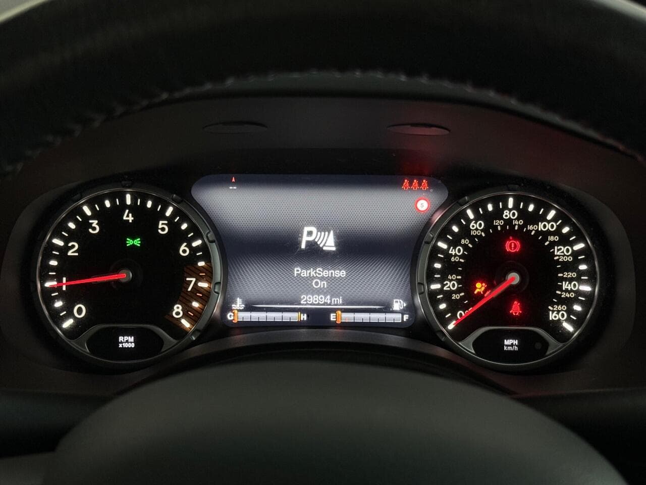 Jeep Renegade thumbnail Driver Instruments