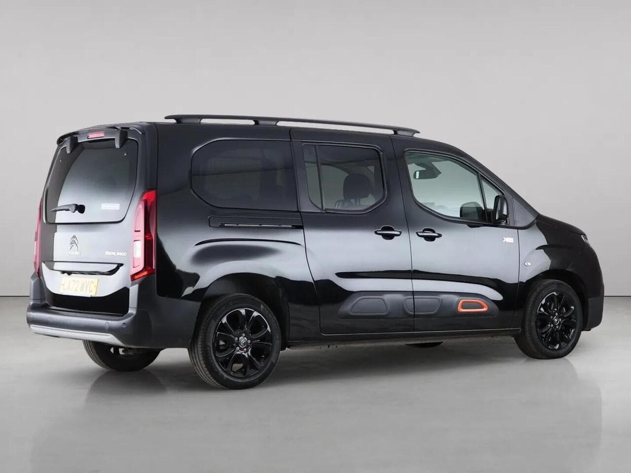 Citroen Berlingo thumbnail Side Right