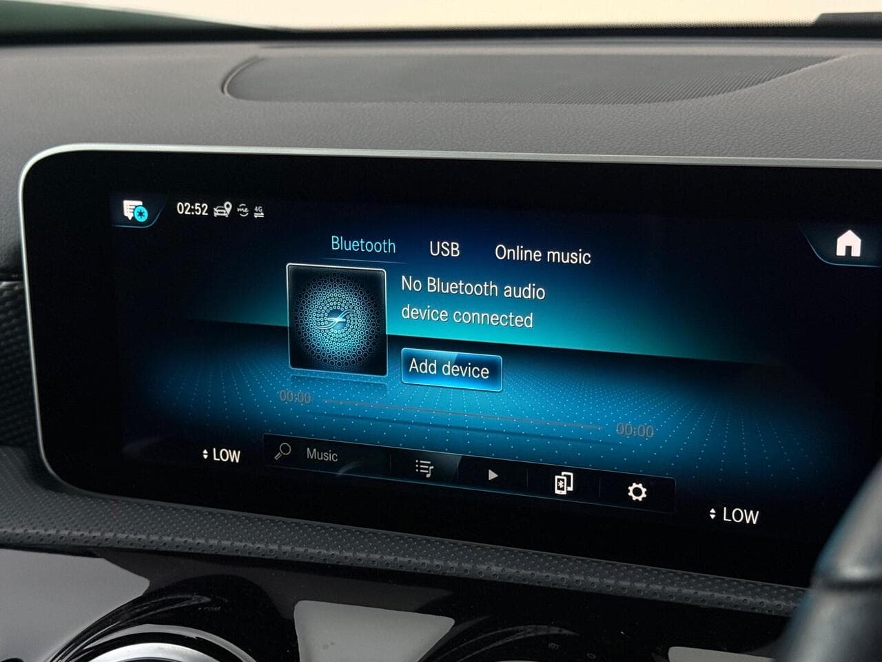 Mercedes-Benz A Class thumbnail Infotainment System