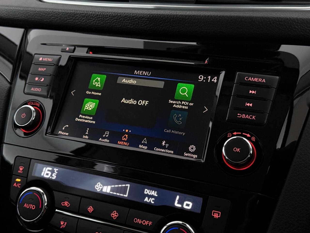Nissan Qashqai thumbnail Infotainment System