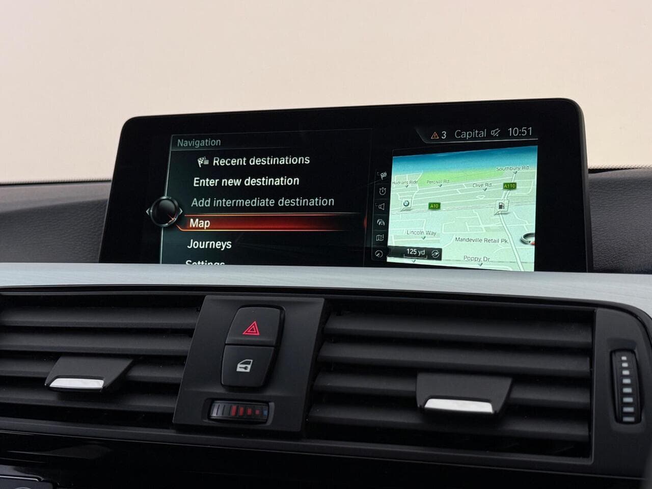 BMW 3 Series thumbnail Infotainment System