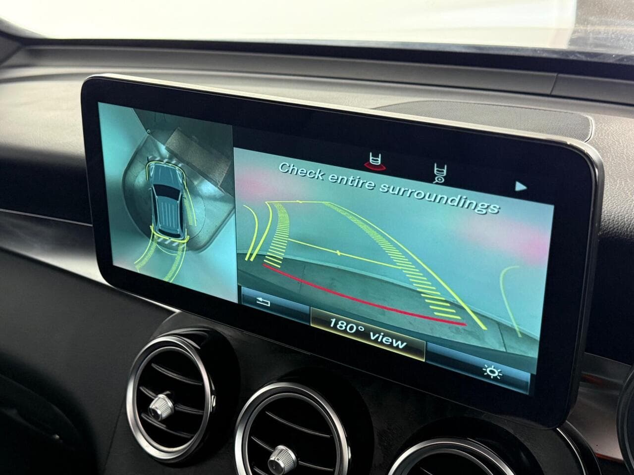 Mercedes-Benz GLC thumbnail Infotainment System