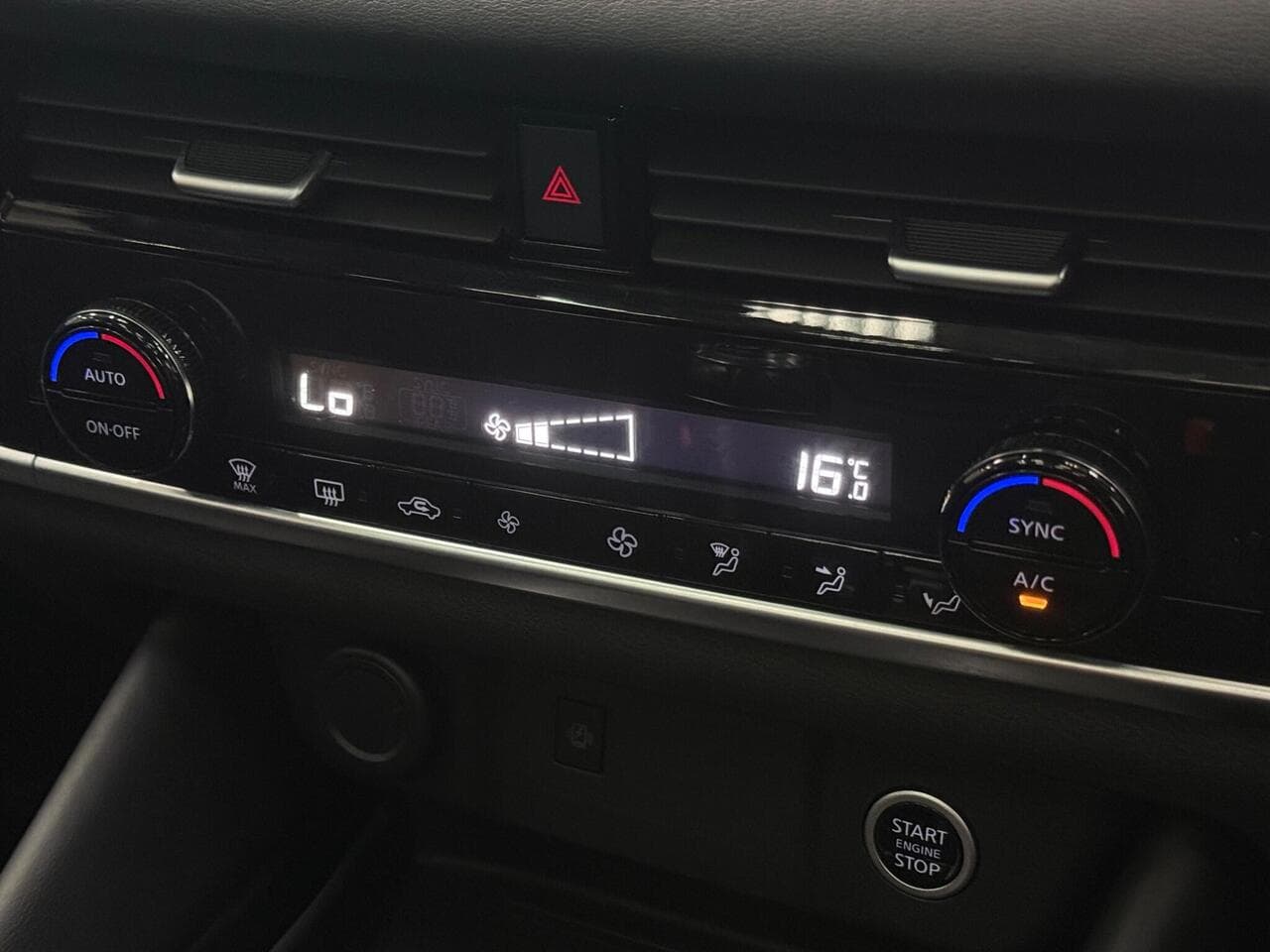 Nissan Qashqai thumbnail Misc Controls