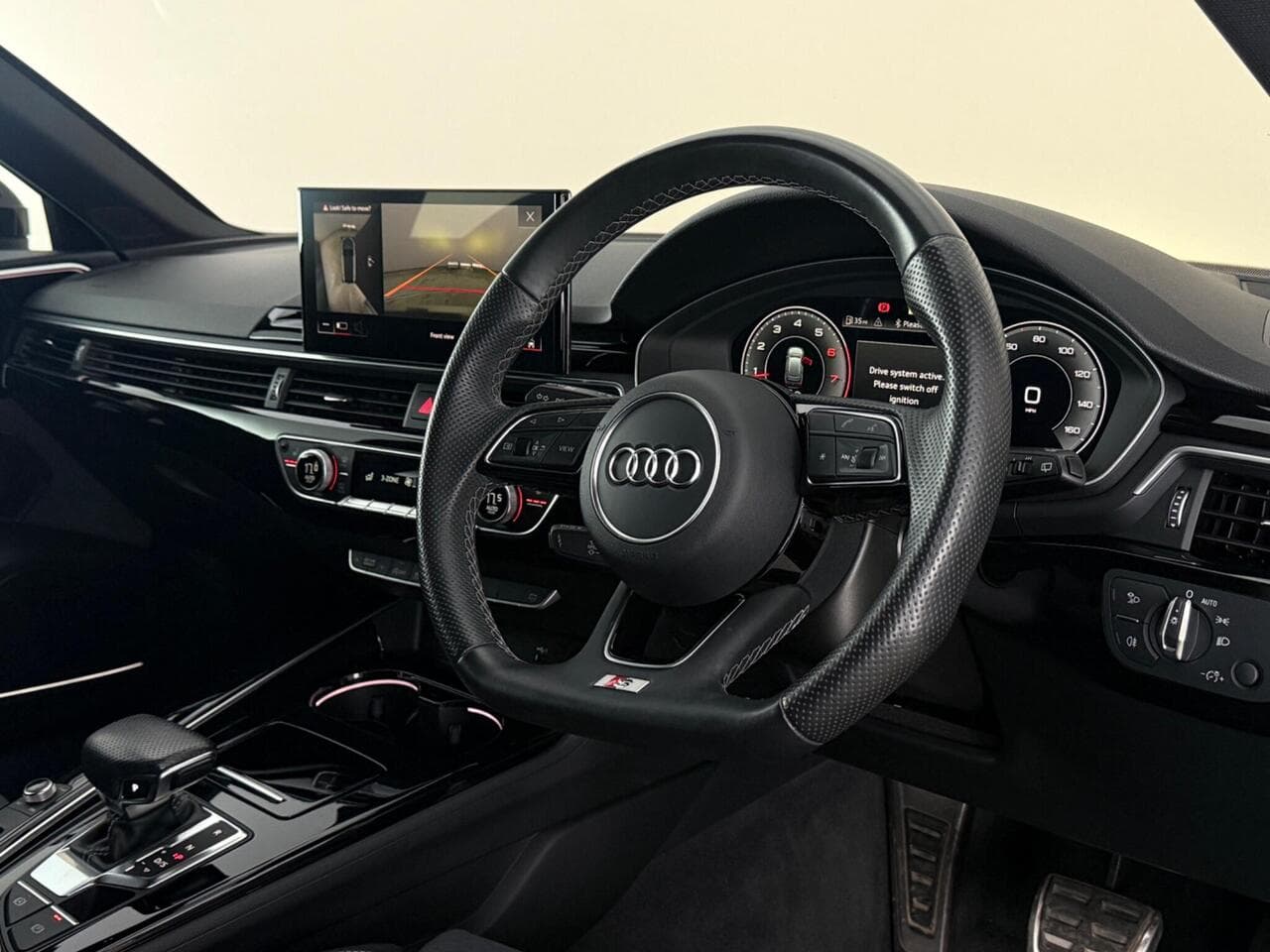 Audi A4 Avant thumbnail Interior Front