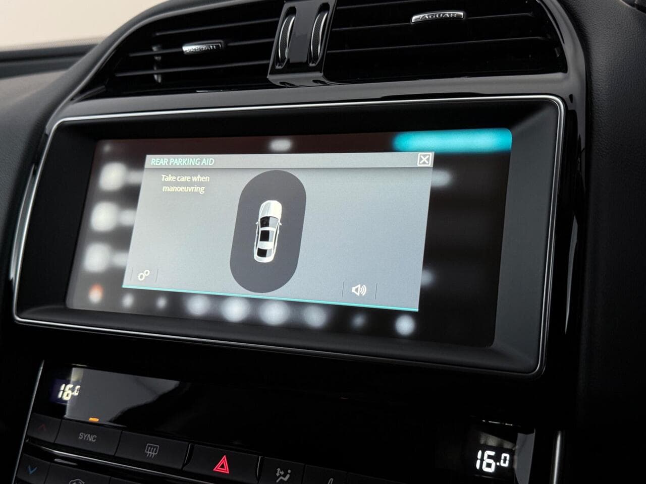 Jaguar XE thumbnail Infotainment System