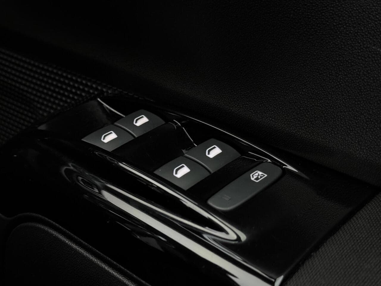 Citroen C3 thumbnail Misc Controls