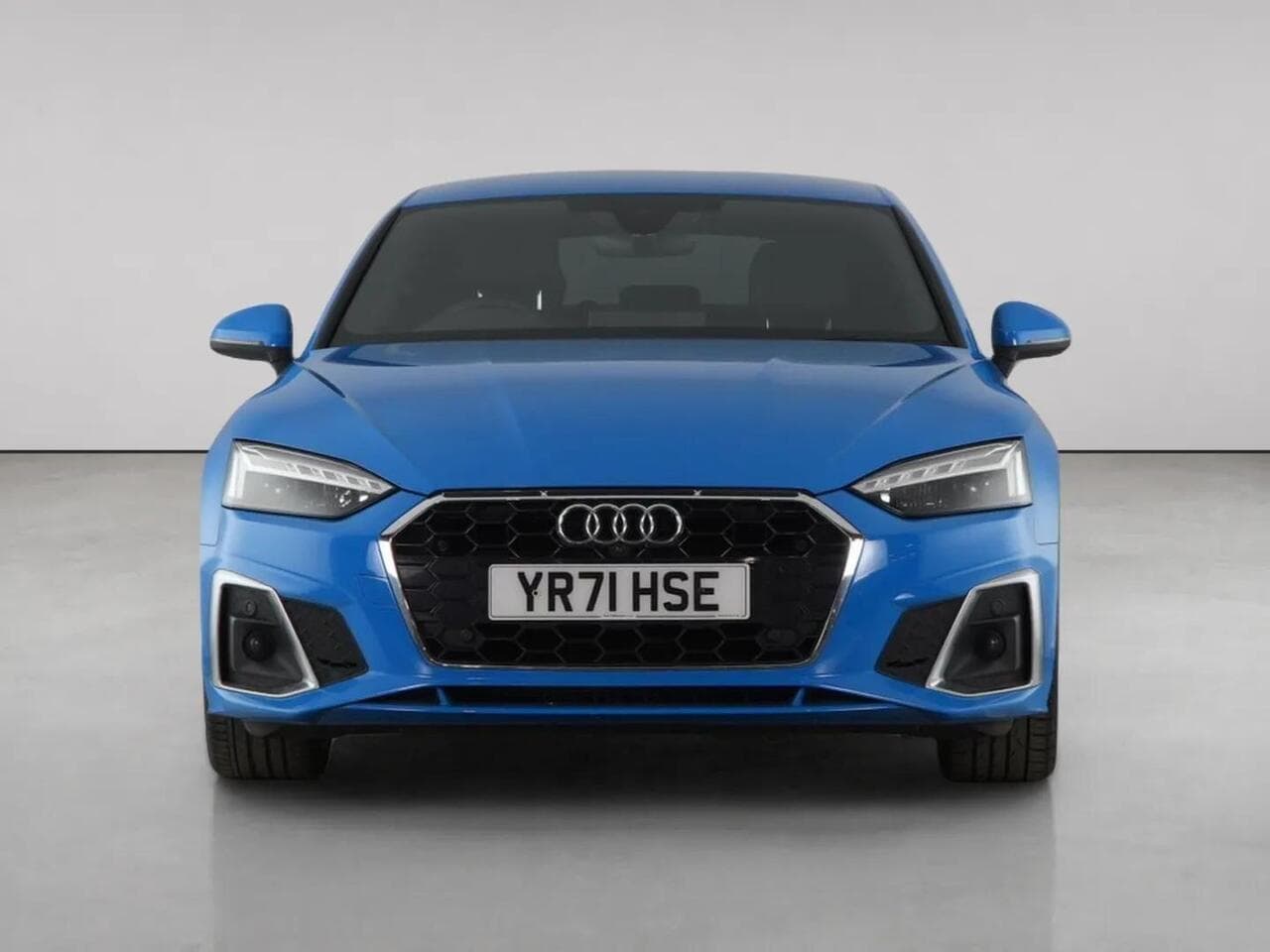 Audi A5 thumbnail Front