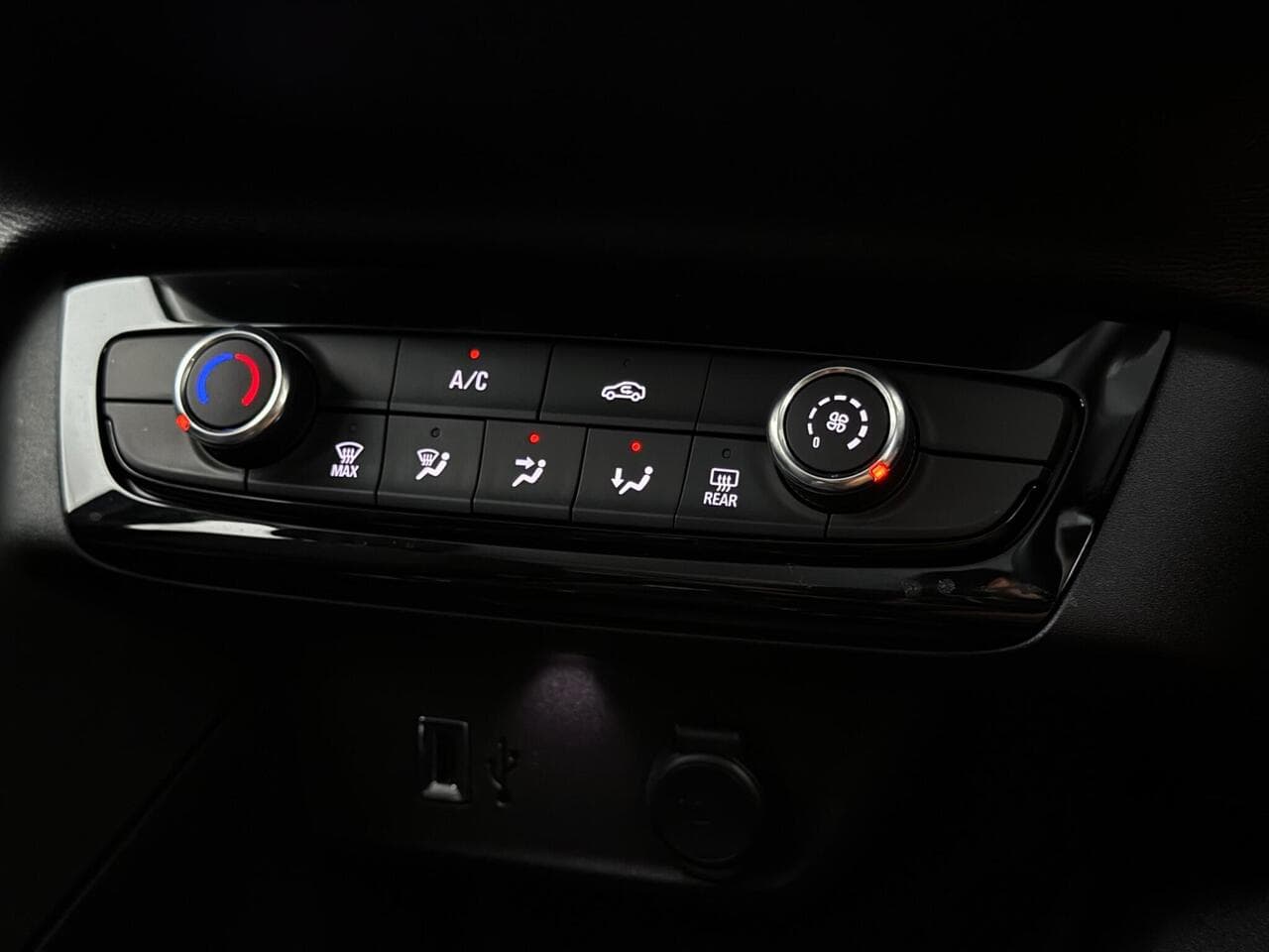 Vauxhall Corsa thumbnail Misc Controls