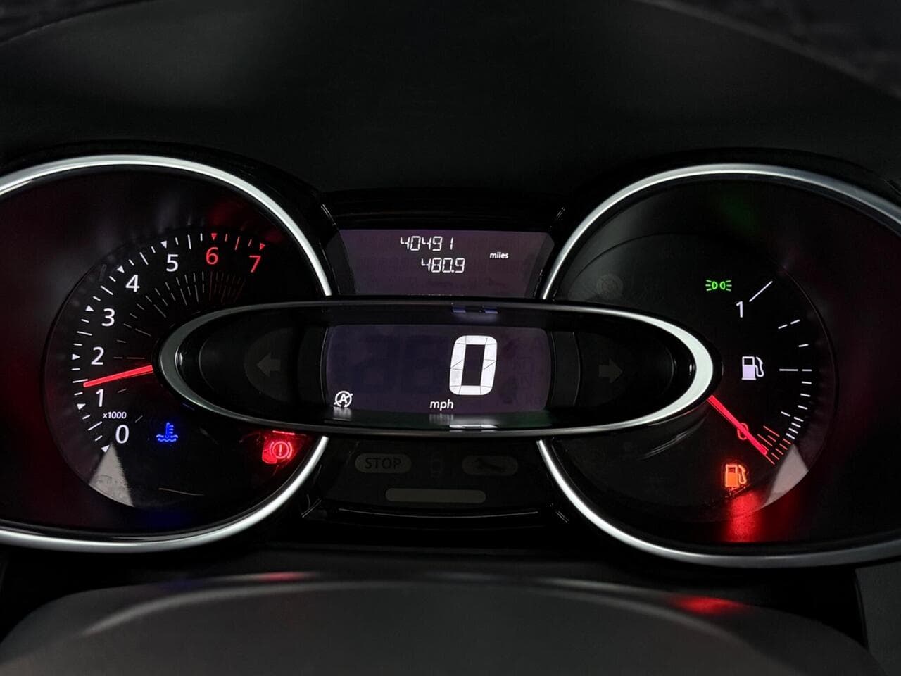 Renault Clio thumbnail Driver Instruments