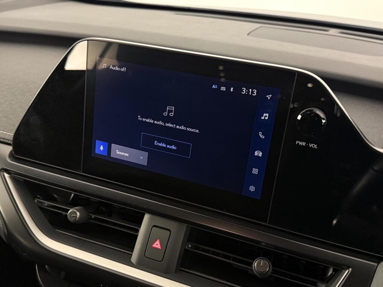 Lexus UX thumbnail Infotainment System