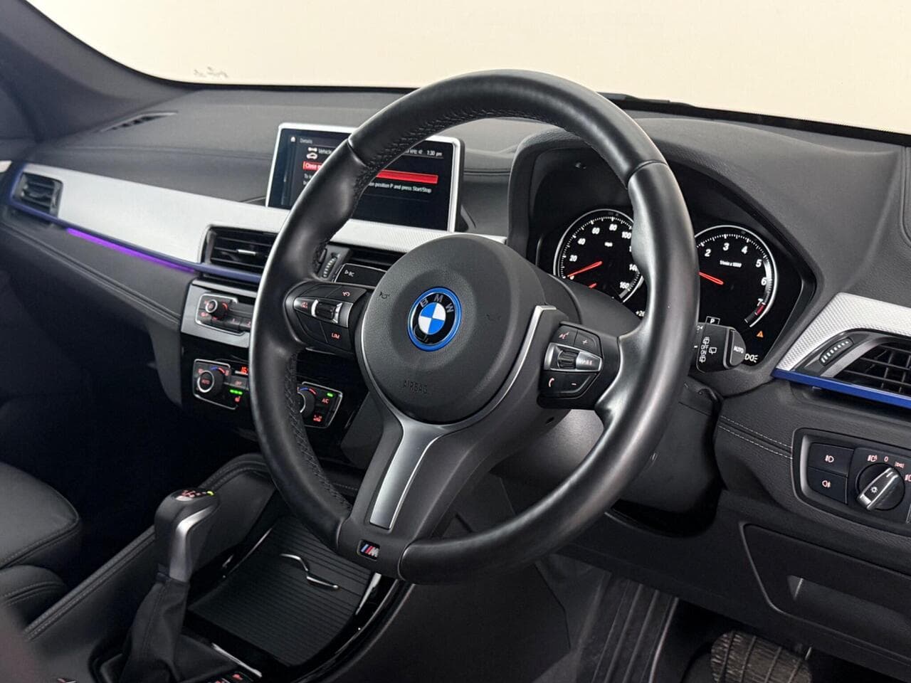 BMW X1 thumbnail Steering Wheel