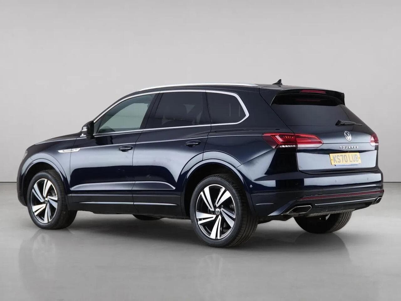 Volkswagen Touareg thumbnail Rear Left