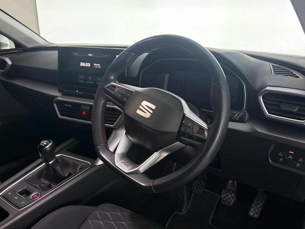 SEAT Leon thumbnail Interior Front