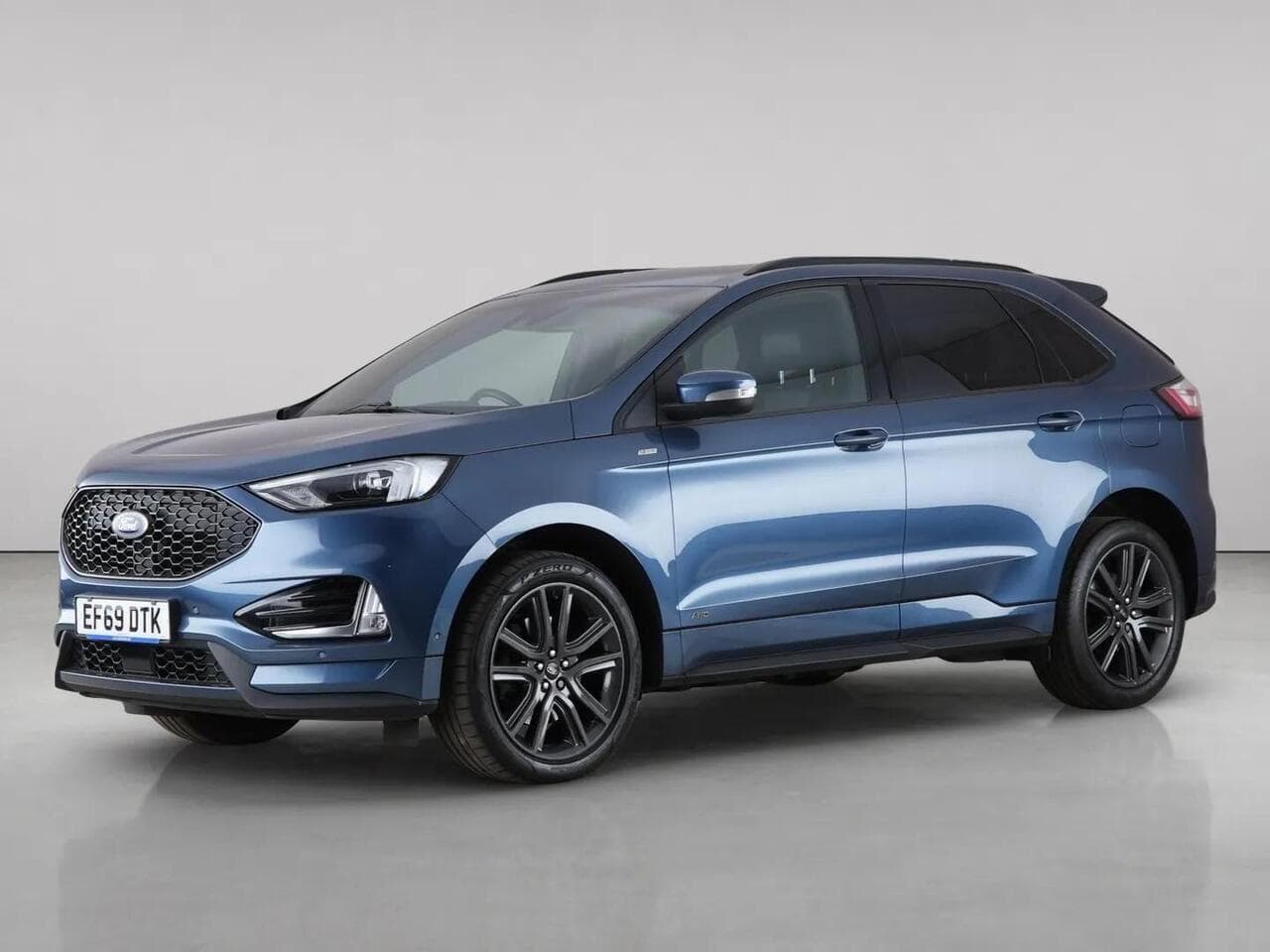 Ford Edge thumbnail Front Left