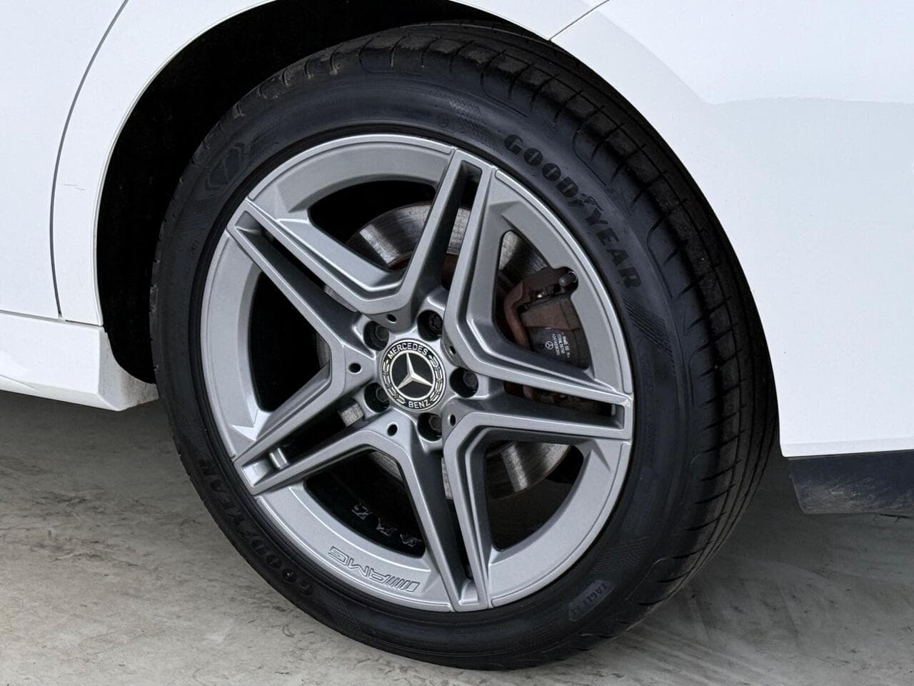 Mercedes-Benz CLA thumbnail Wheel