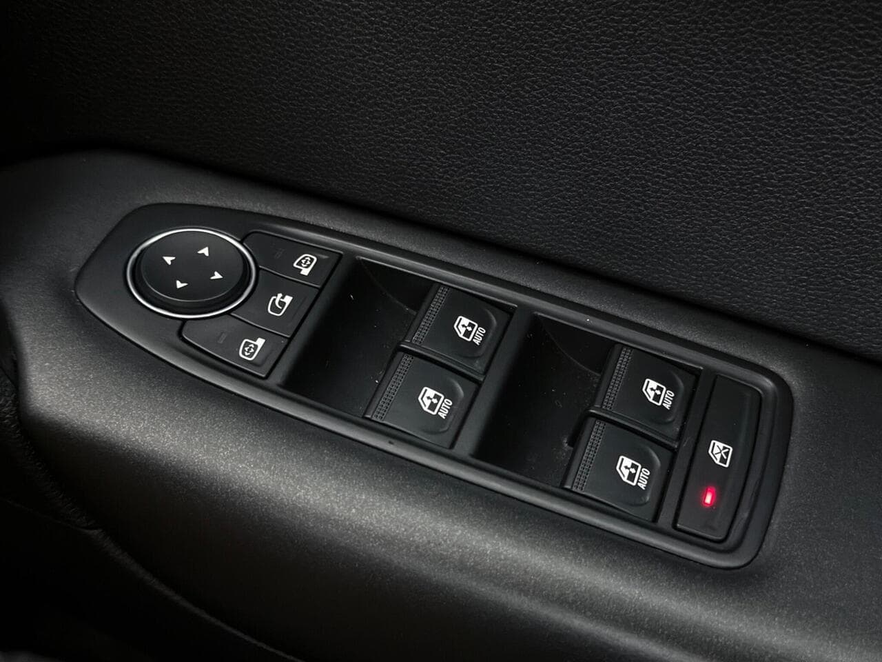 Renault Captur thumbnail Misc Controls