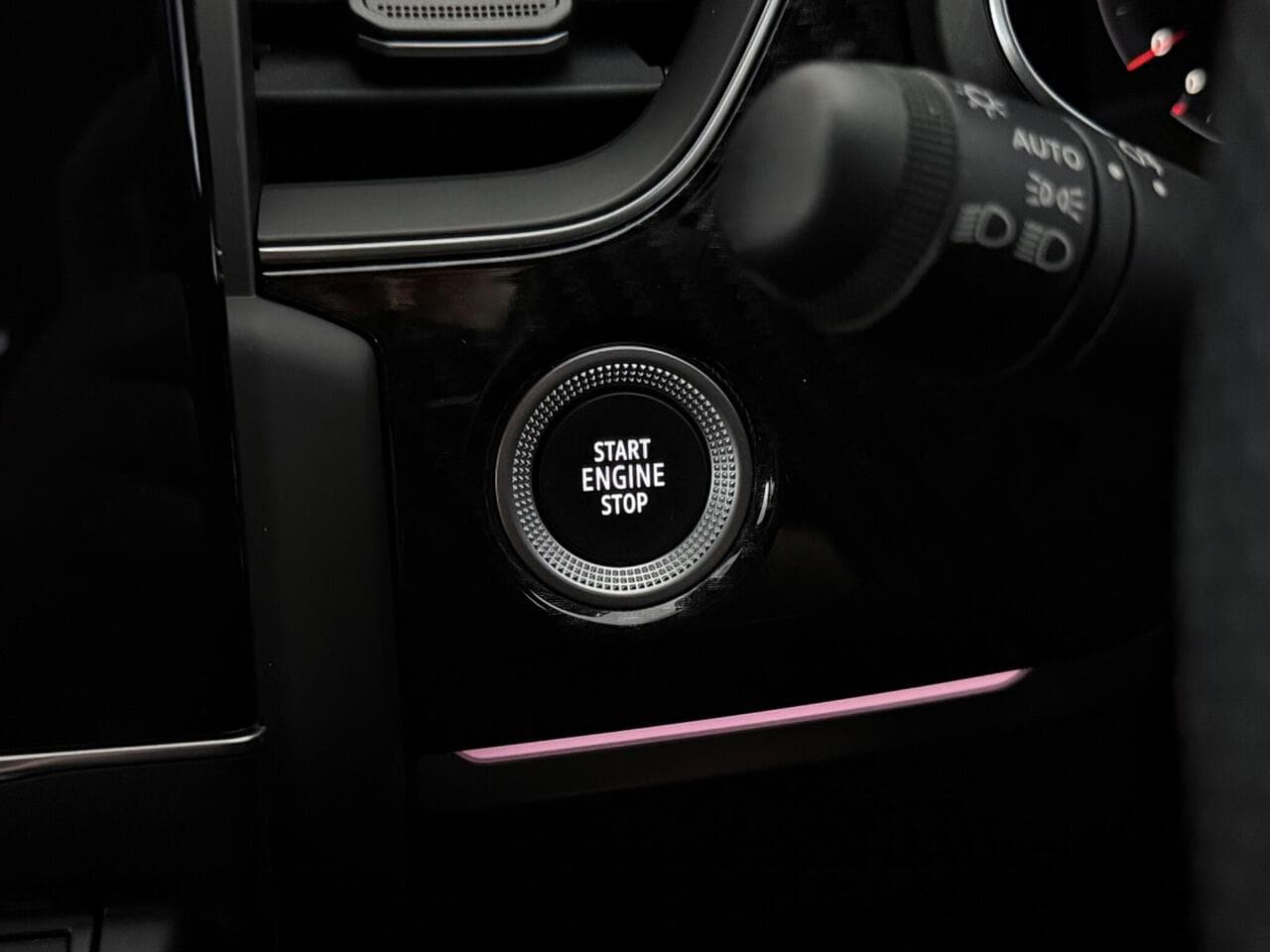 Renault Arkana thumbnail Misc Controls