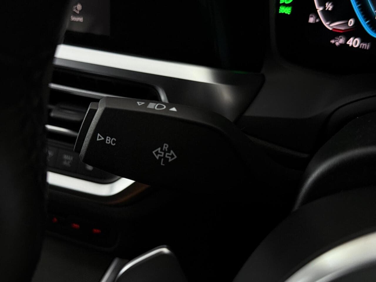 BMW 3 Series thumbnail Misc Controls