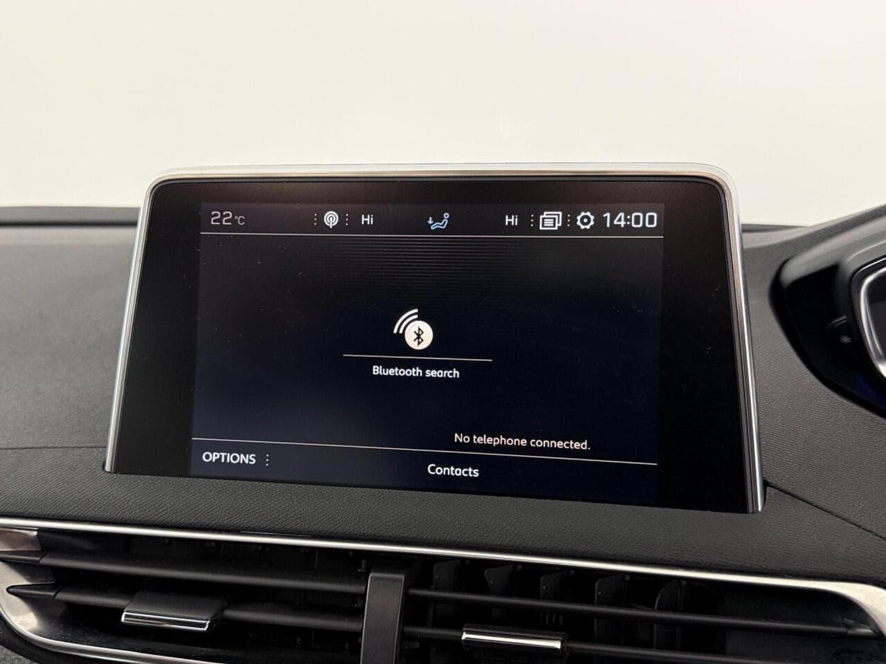 Peugeot 5008 thumbnail Infotainment System