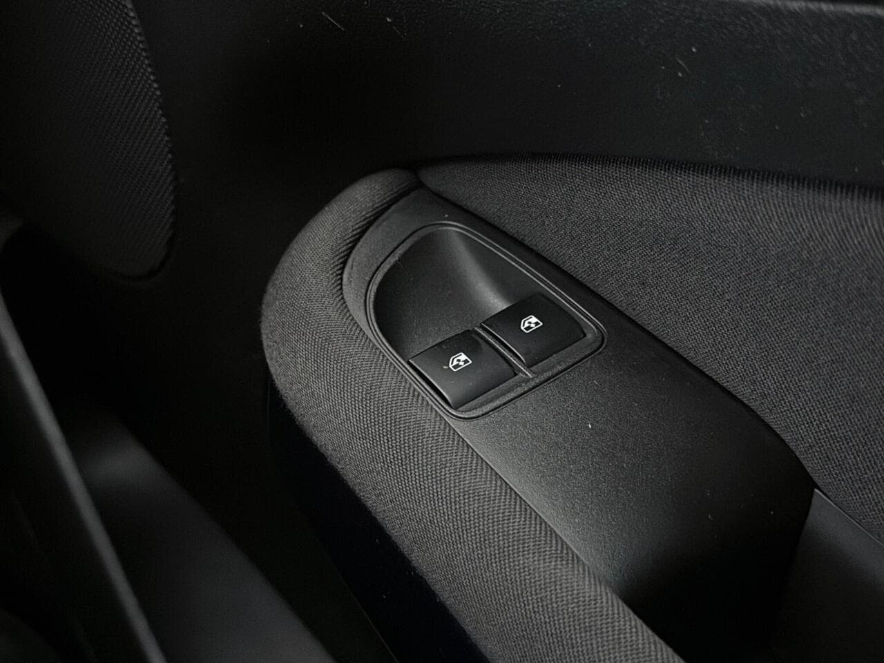 Vauxhall ADAM thumbnail Misc Controls
