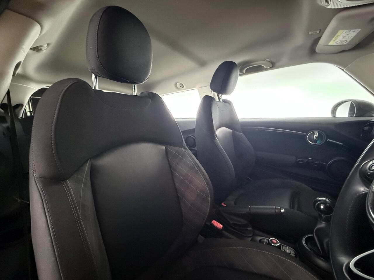 MINI Hatch thumbnail Seat Driver