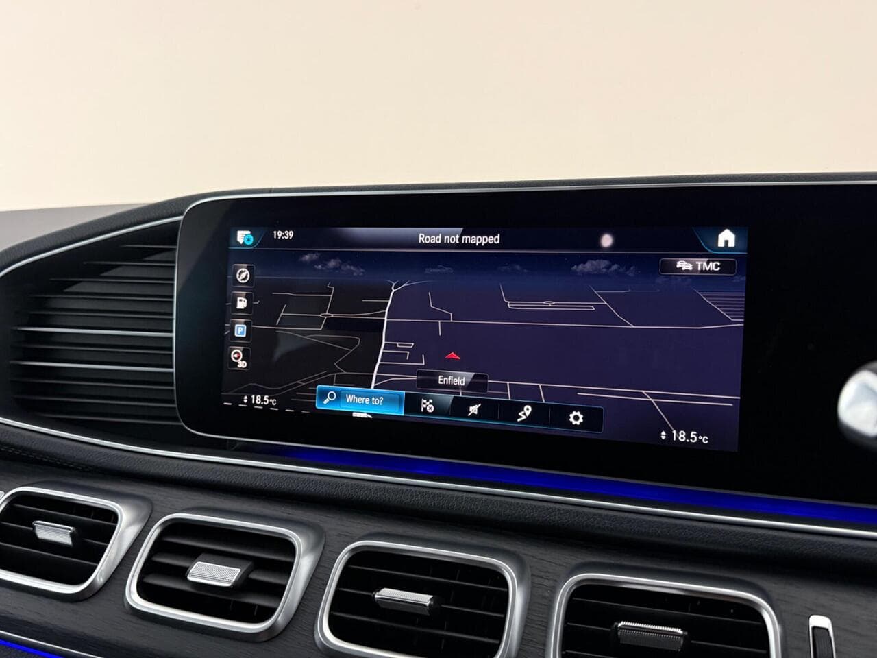 Mercedes-Benz GLE thumbnail Infotainment System