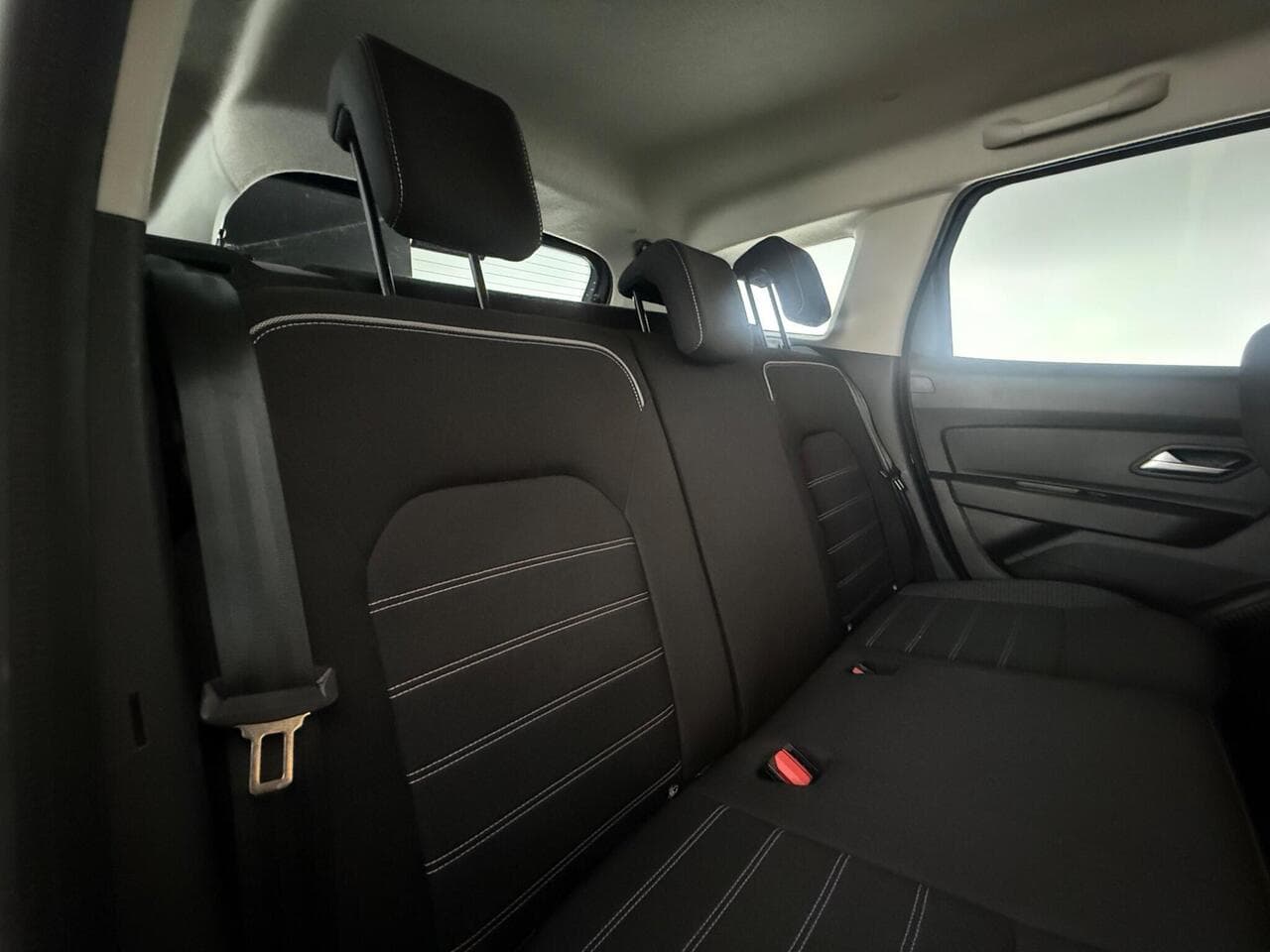 Dacia Duster thumbnail Seats Rear