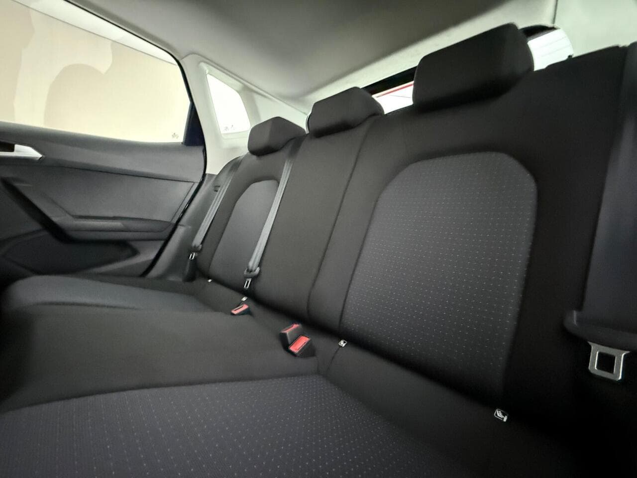 SEAT Arona thumbnail Seats Rear