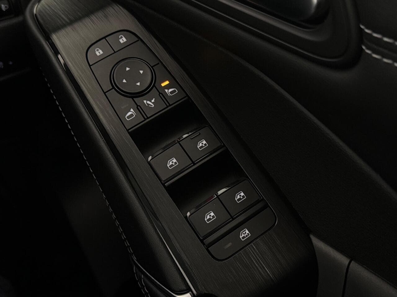 Nissan Qashqai thumbnail Misc Controls
