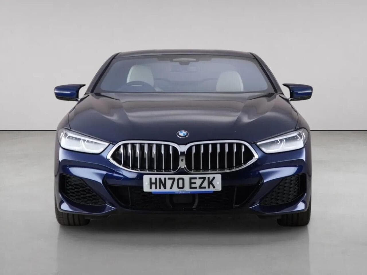 BMW 8 Series thumbnail Front