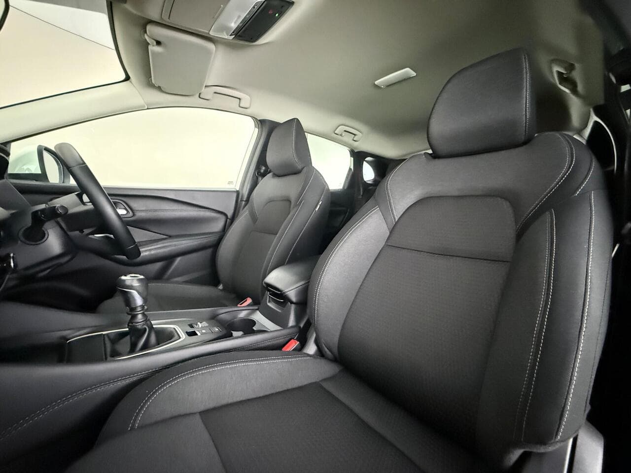 Nissan Qashqai thumbnail Seat Front Passenger