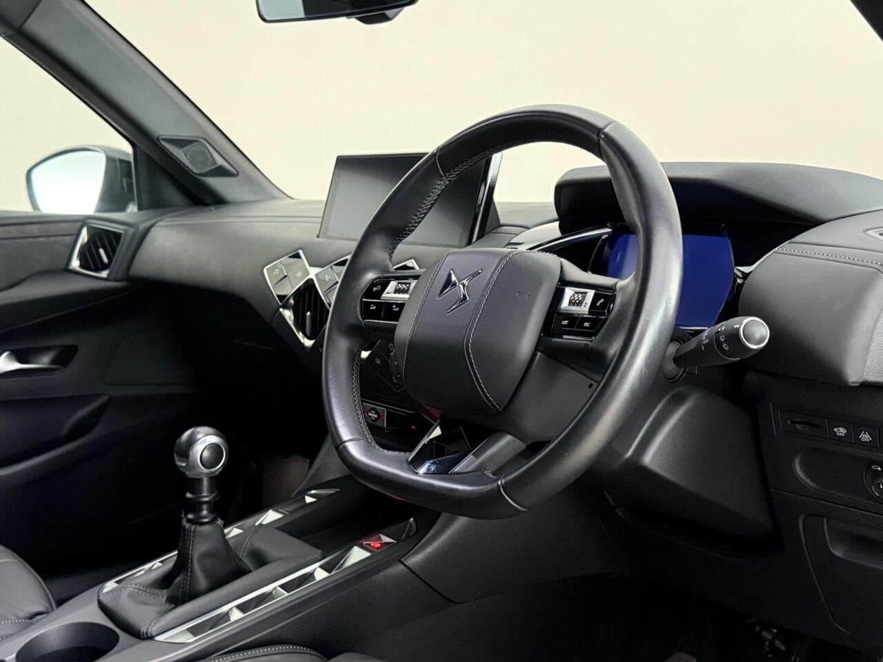 DS AUTOMOBILES DS 3 CROSSBACK thumbnail Interior Front