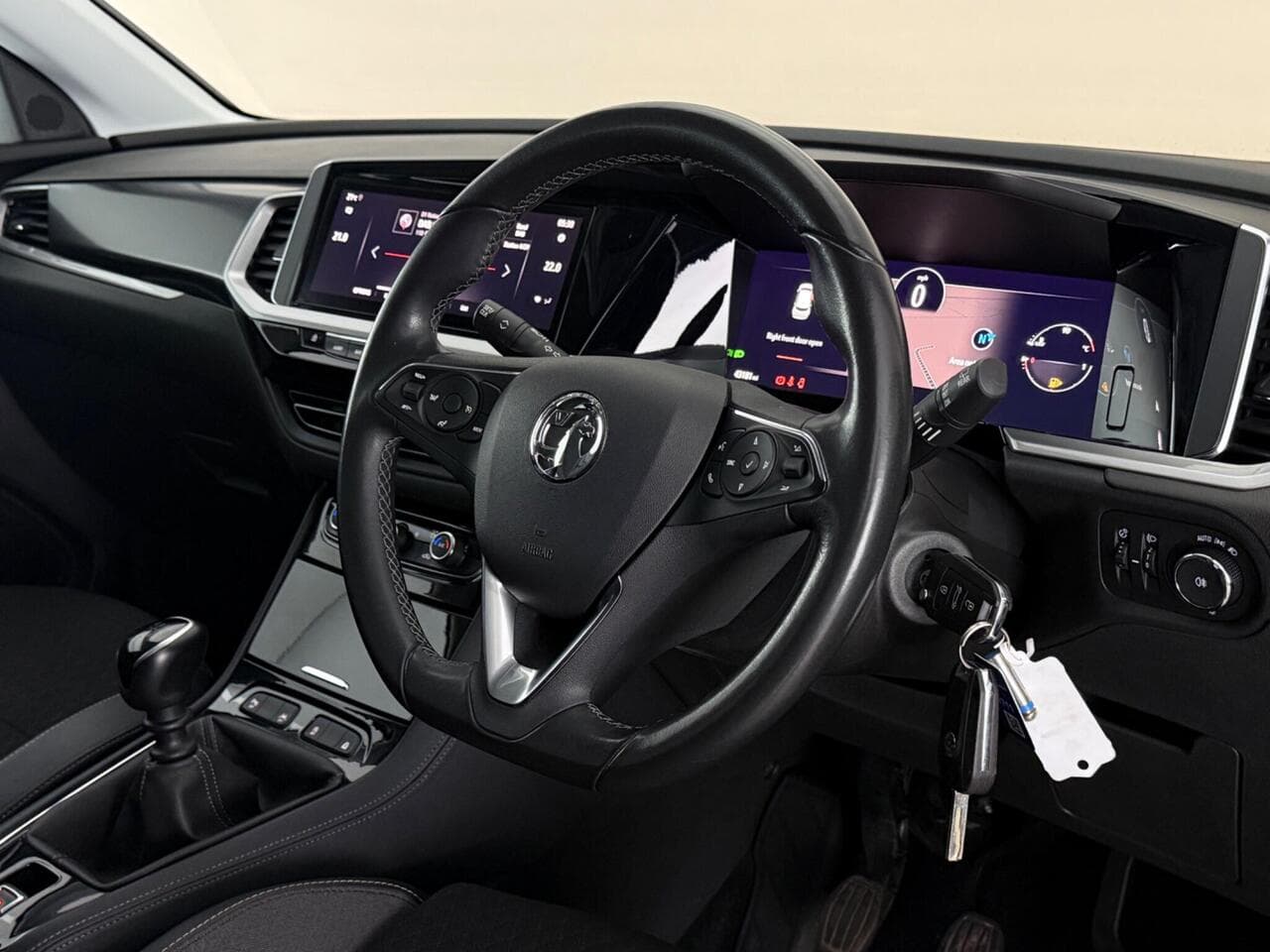 Vauxhall Grandland thumbnail Steering Wheel