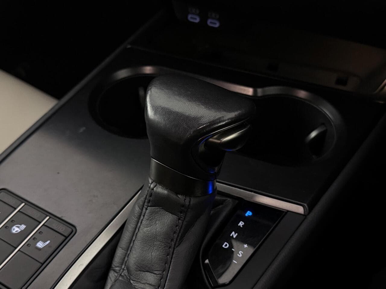 Lexus UX thumbnail Inconclusive