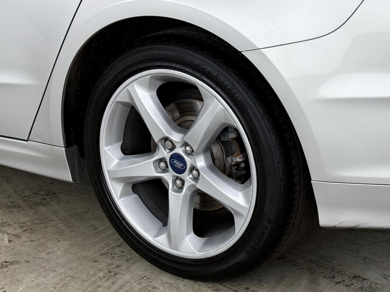 Ford Mondeo thumbnail Wheel