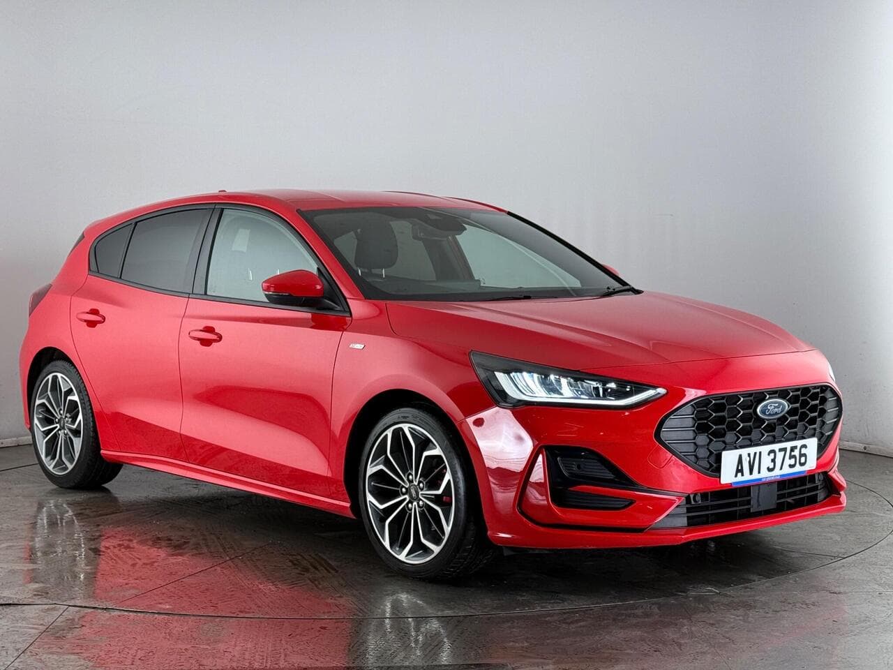 Ford Focus - Ford Focus 1.0T EcoBoost MHEV ST-Line X DCT Euro 6 (s/s) 5dr