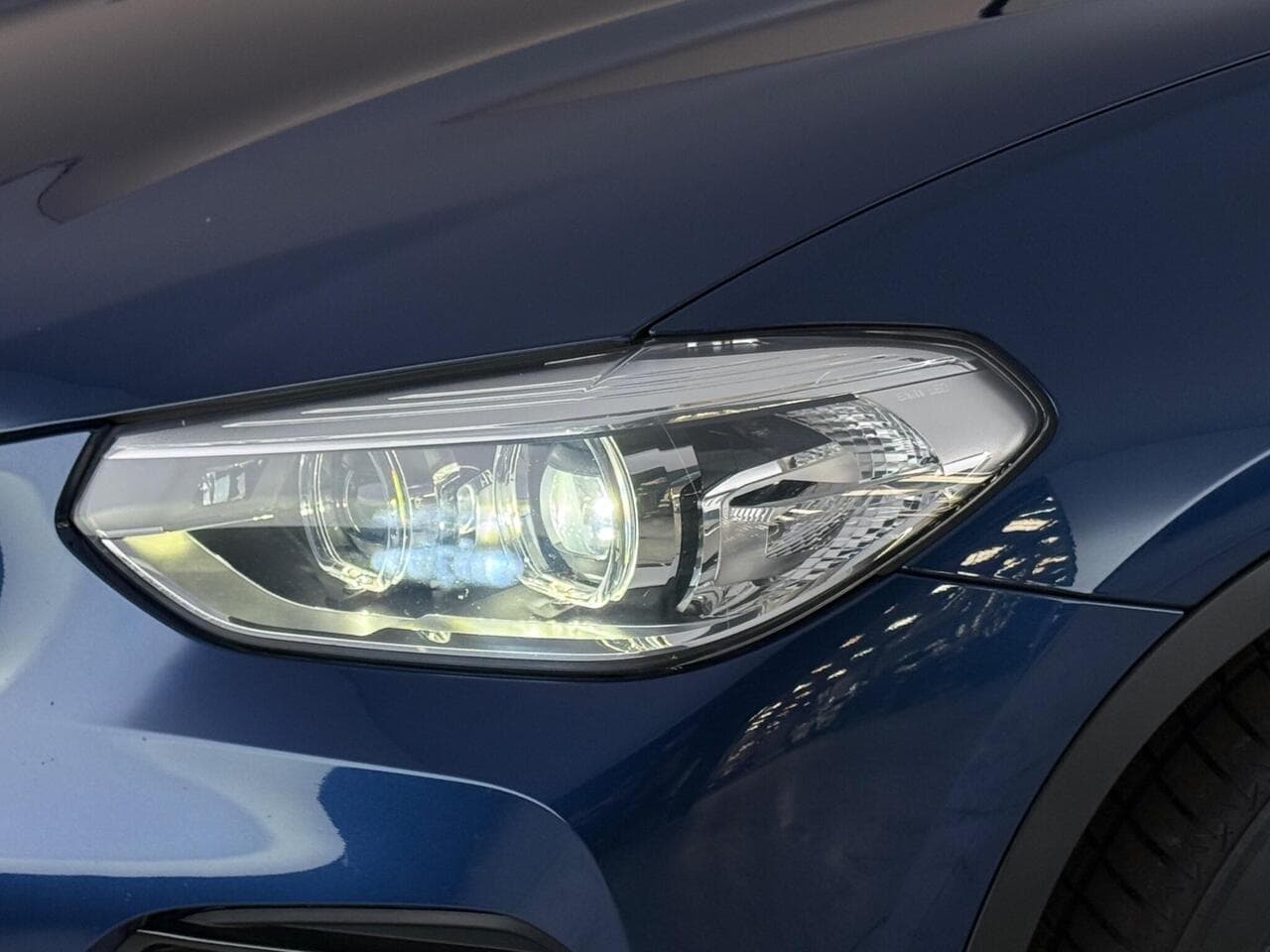 BMW X3 thumbnail Lights Front